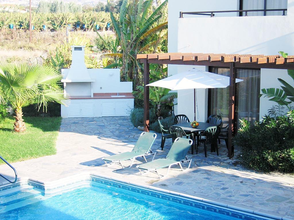 Aura Holiday Villas Paphos Ngoại thất bức ảnh