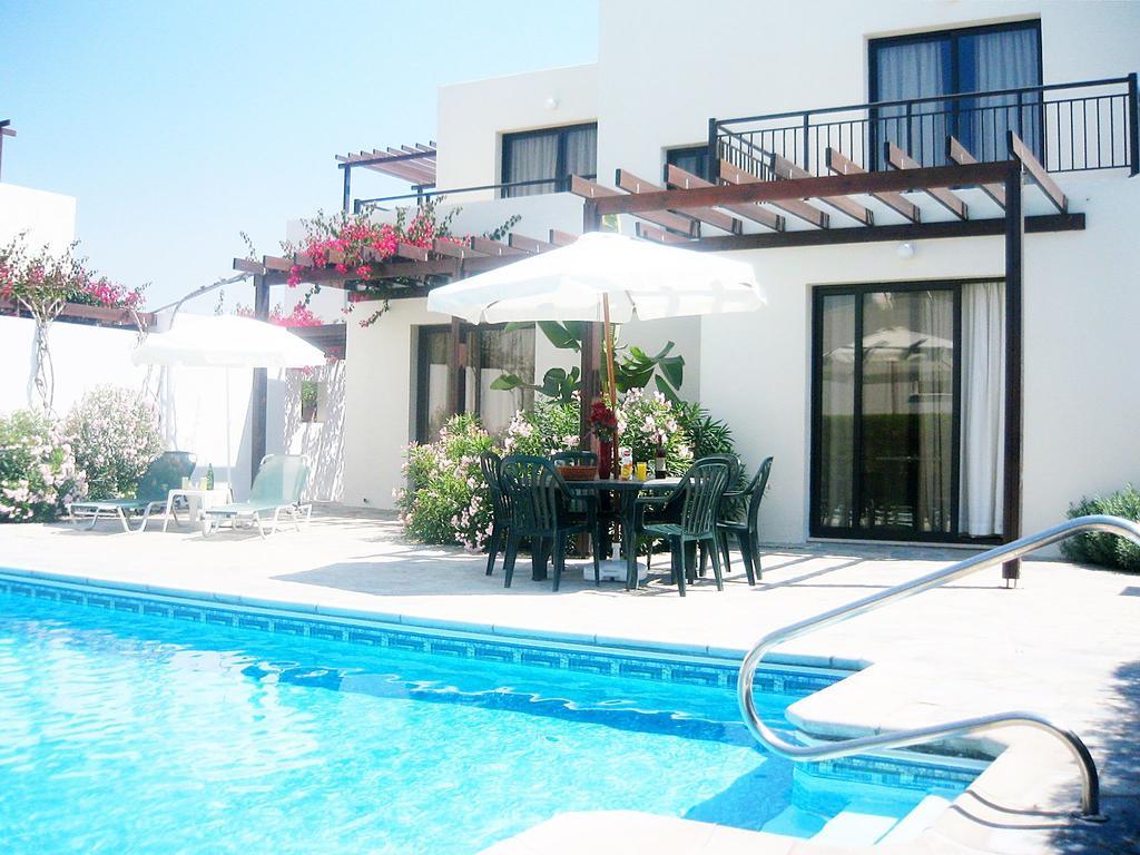 Aura Holiday Villas Paphos Ngoại thất bức ảnh