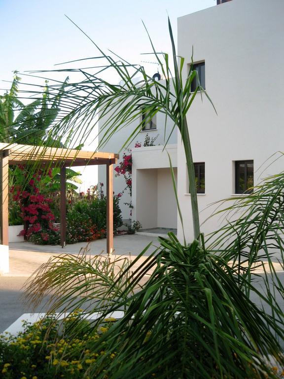 Aura Holiday Villas Paphos Ngoại thất bức ảnh