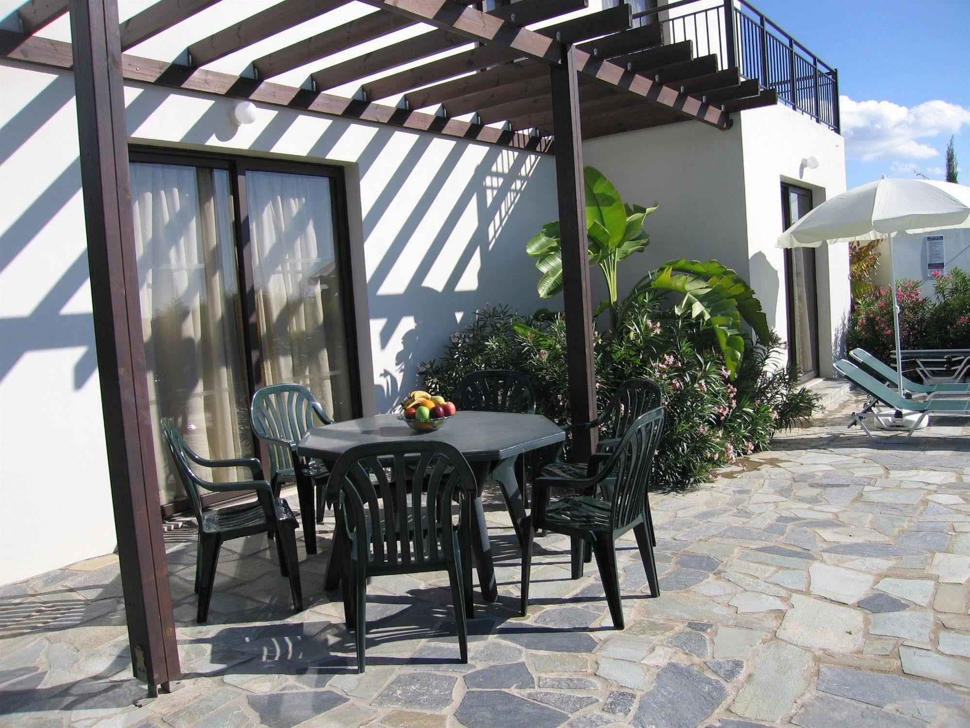 Aura Holiday Villas Paphos Ngoại thất bức ảnh